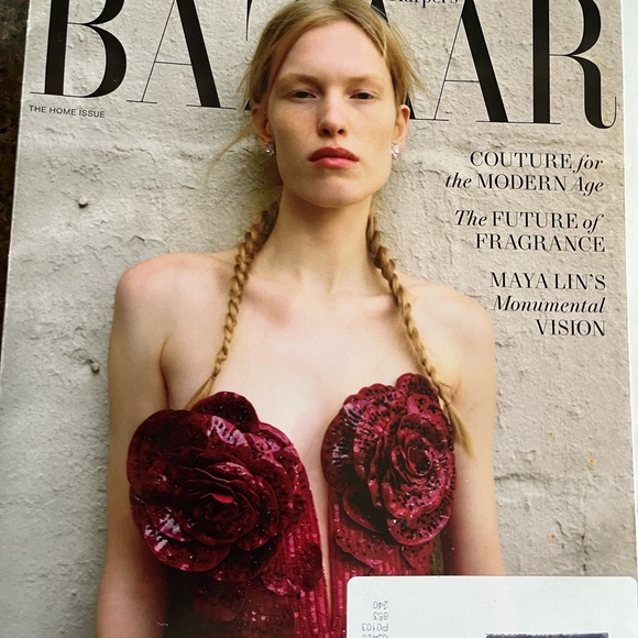 Bazaar Magazines - Picture 4 of 7